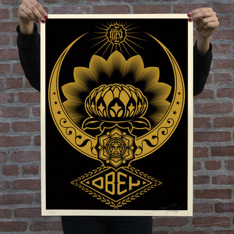 Shepard Fairey – Lotus Ornament (Gold)
